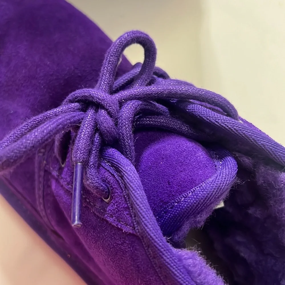 UGG Australia Neumel‎ 11 Purple Suede Ankle Lace up sherling Boots size 1